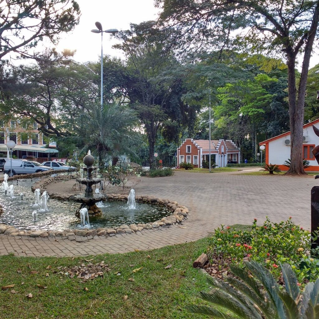 Praça dos Pioneiros